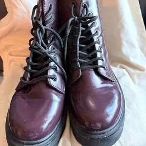 Women's Burgundy Platform Lace-Up Boots